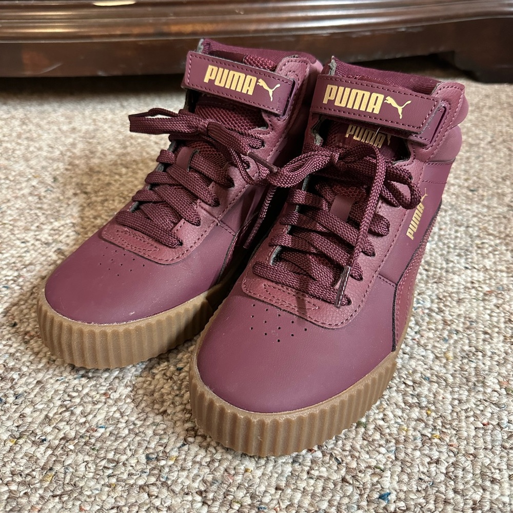 Puma Carina Mid Tops, Women’s Size 7